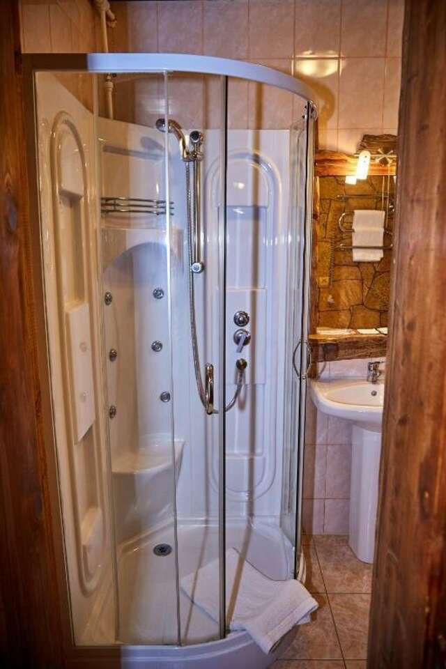 Гостиница Ловчий плюс Тольятти-53